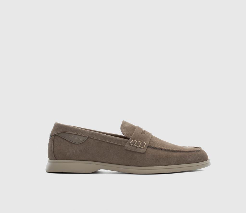 AMBITIOUS Classic Shoes Male 