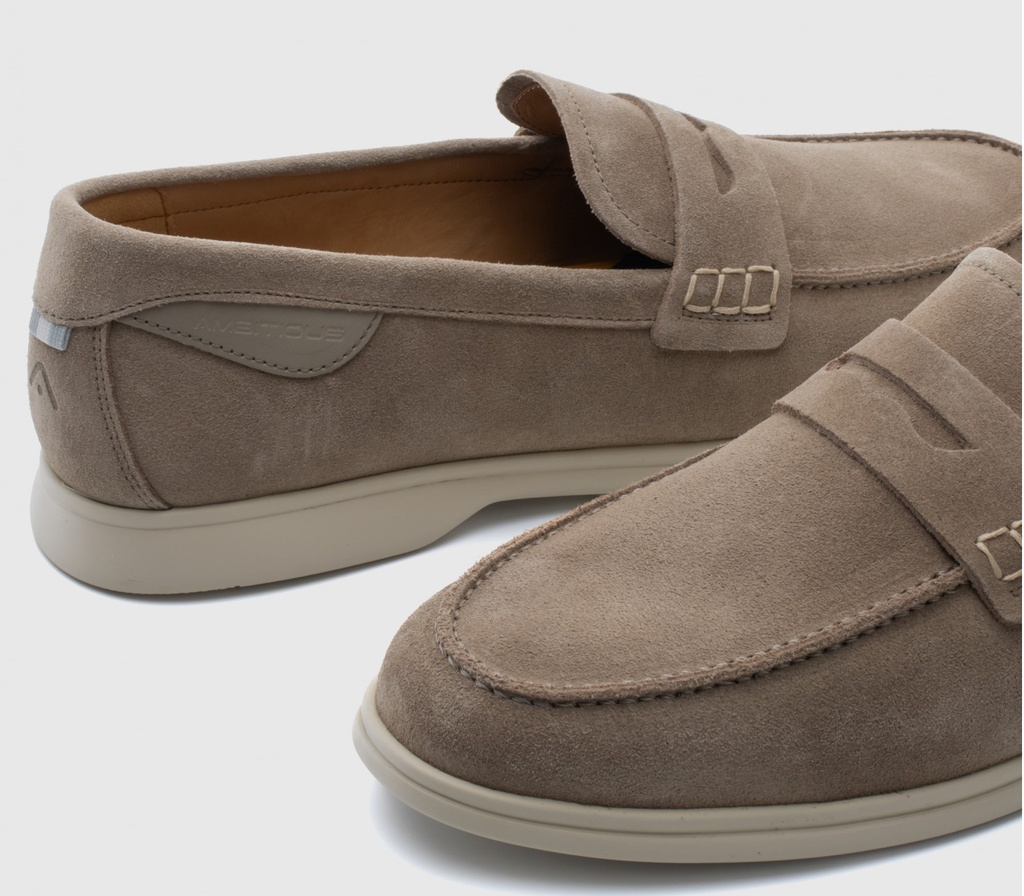 AMBITIOUS Classic Shoes Male 