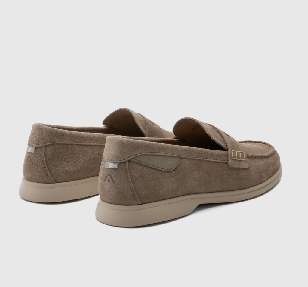 AMBITIOUS Classic Shoes Male 