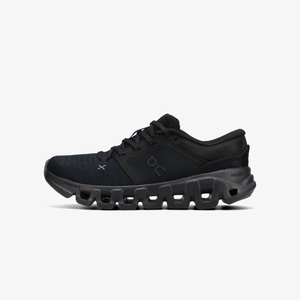 ON Training Shoes Female 