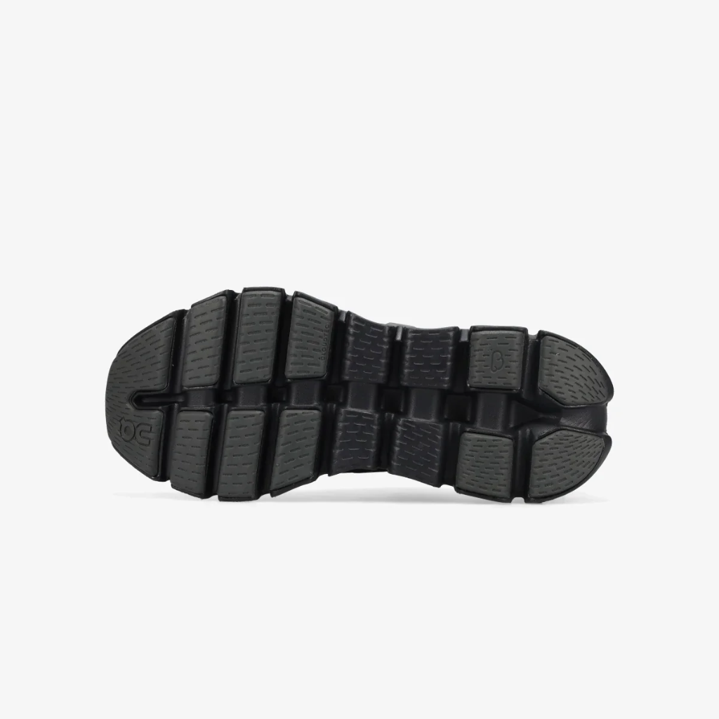 ON Training Shoes Female 