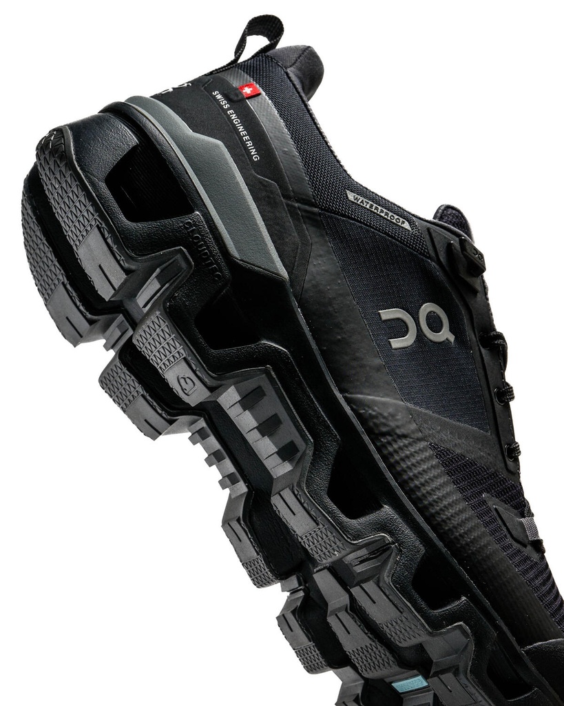 On Cloud Wander waterproof 