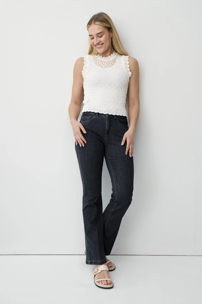ANNA MONTANA Flared Jeans Female