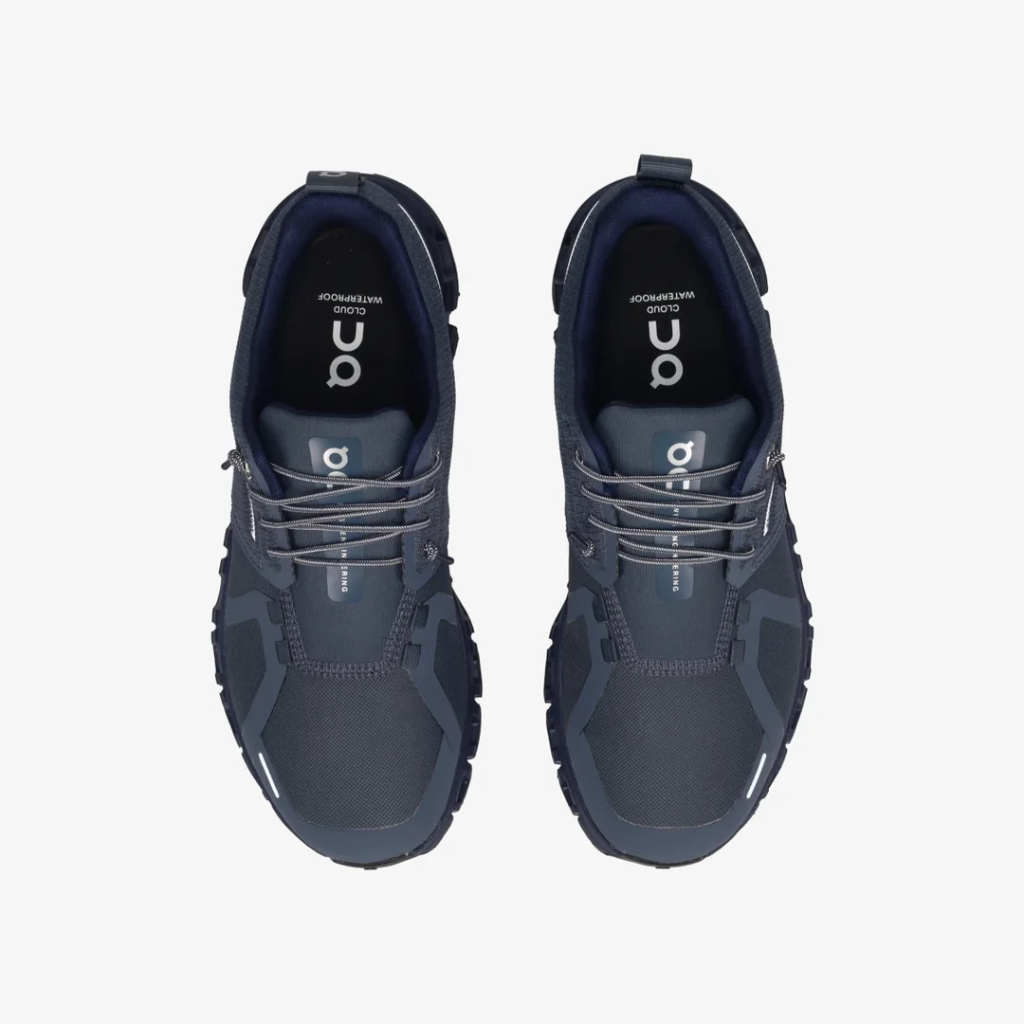 ON CLOUD 6 WP Lifestyle Shoes Female