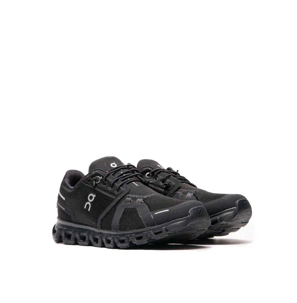ON CLOUD 6 LIFESTYLE SNEAKERS Shoes Female