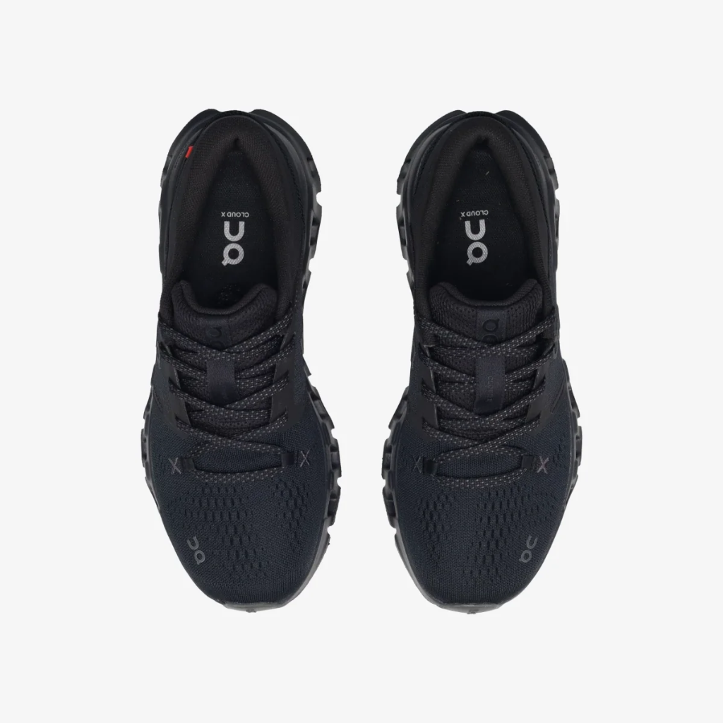 ON CLOUD X5 TRAINING Shoes Female