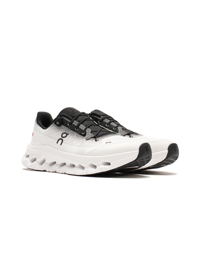 ON Cloud tilt Lifestyle Shoes Male 